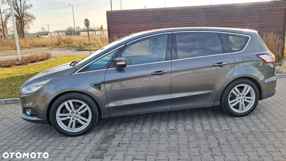 Ford S-Max - 18