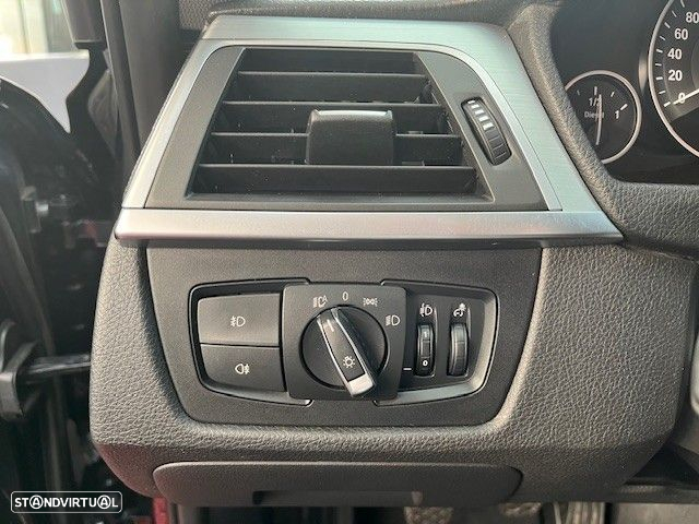 BMW 318 d Touring - 21