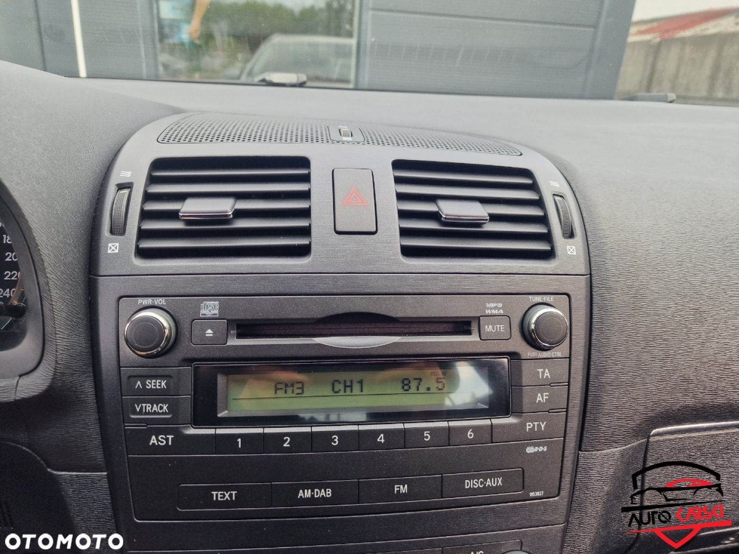 Toyota Avensis - 32
