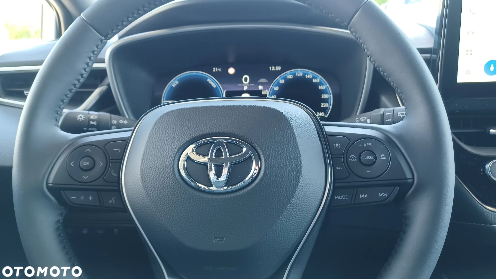 Toyota Corolla 1.8 Hybrid Comfort - 8