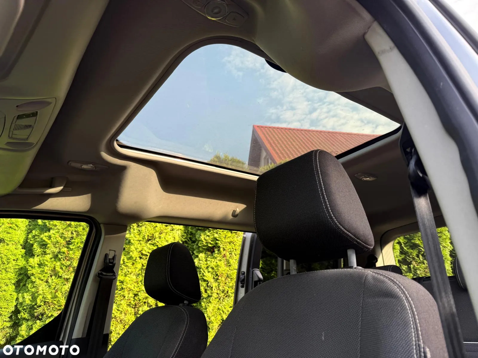 Ford Tourneo Connect Grand 1.5 TDCi Start/Stop Titanium - 18