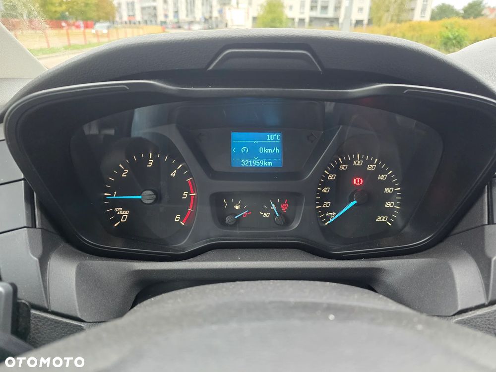 Ford Transit - 11