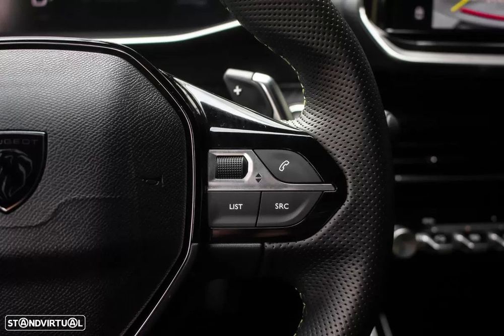 Peugeot 208 1.2 Hybrid GT e-DCS6 - 15