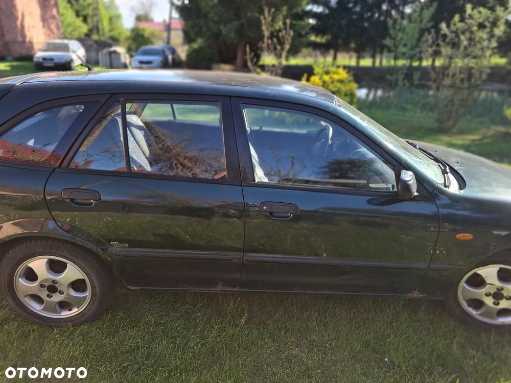 Mazda 323 P 1.5 Comfort - 4