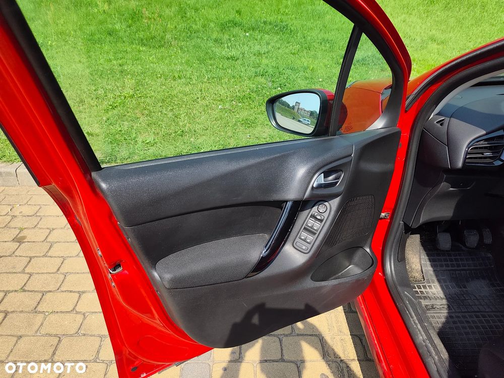 Citroën C3 1.2 PureTech Exclusive - 19