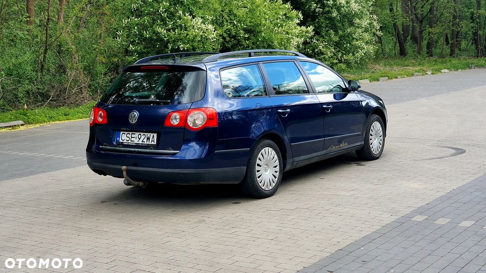 Volkswagen Passat 1.9 TDI Trendline - 4
