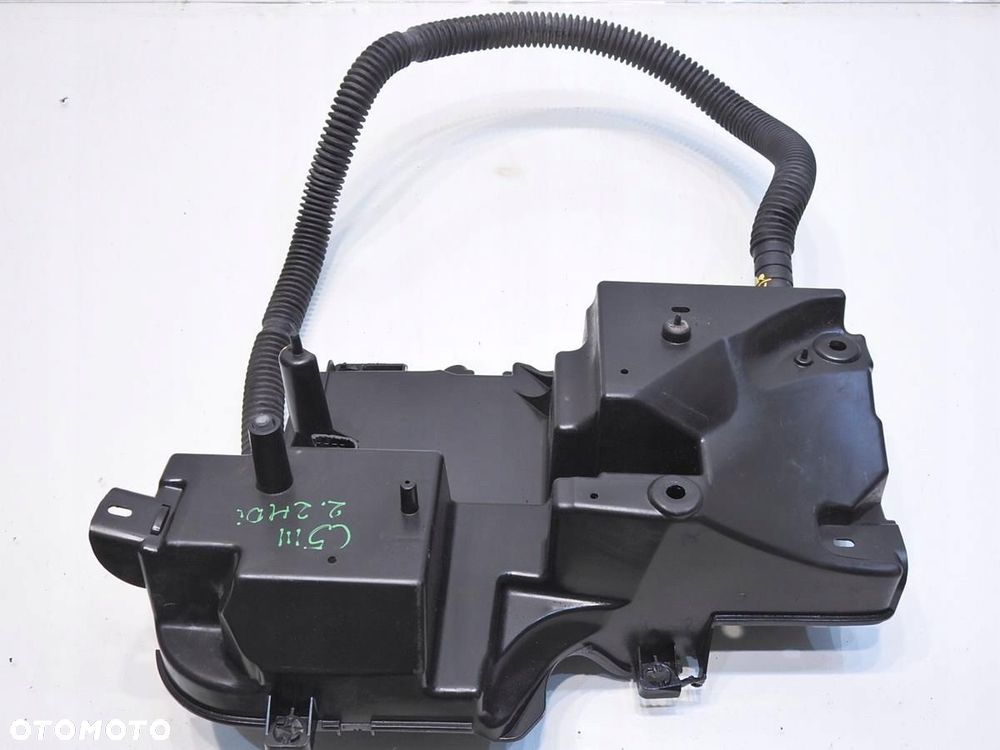 OBUDOWA SKRZYNKI BEZPIECZNIKÓW C5 III 2.2 HDI - 6