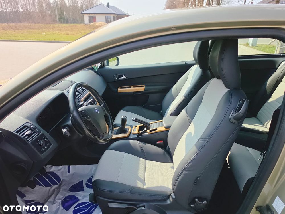 Volvo C30 2.0D Summum - 16