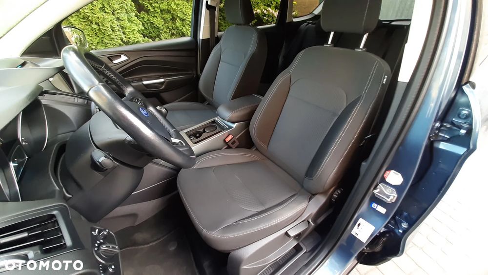 Ford Kuga 1.5 EcoBoost 2x4 Titanium - 26