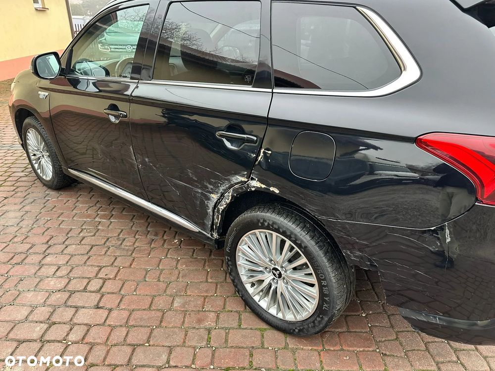 Mitsubishi Outlander 2.4 4WD Diamant - 7