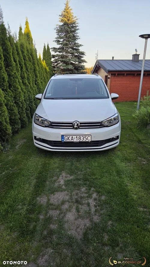 Volkswagen Touran - 1