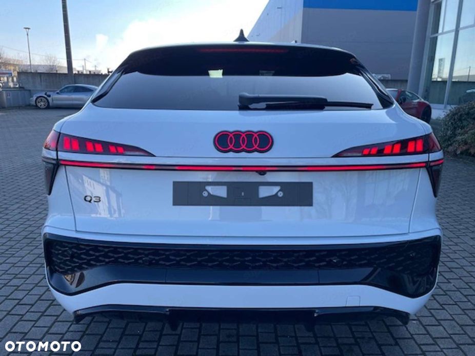 Audi Q3 Sportback 35 TFSI mHEV S-Line S tronic - 3