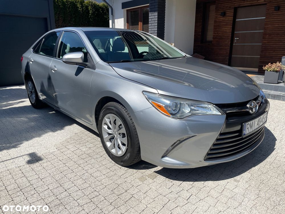 Toyota Camry - 8