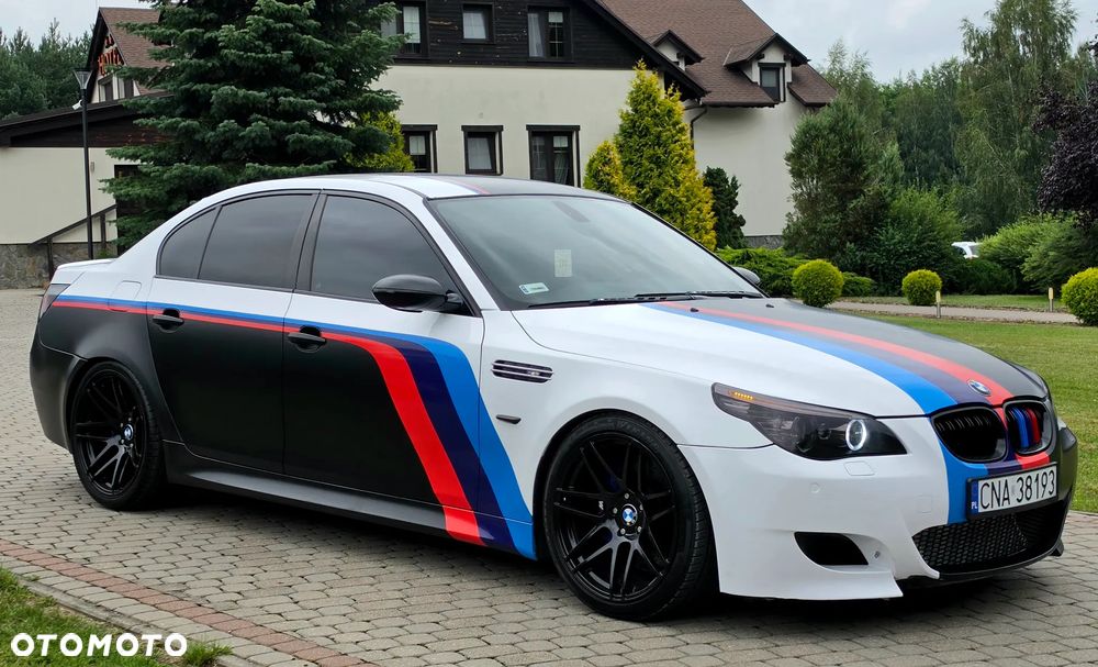 BMW M5 Standard - 1