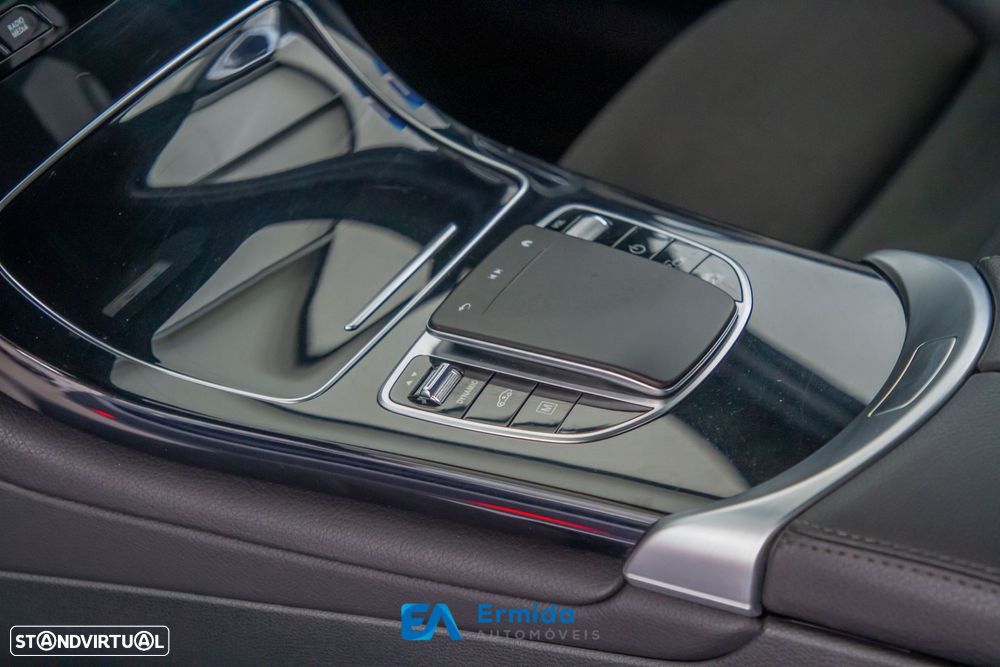 Mercedes-Benz GLC 300 - 50