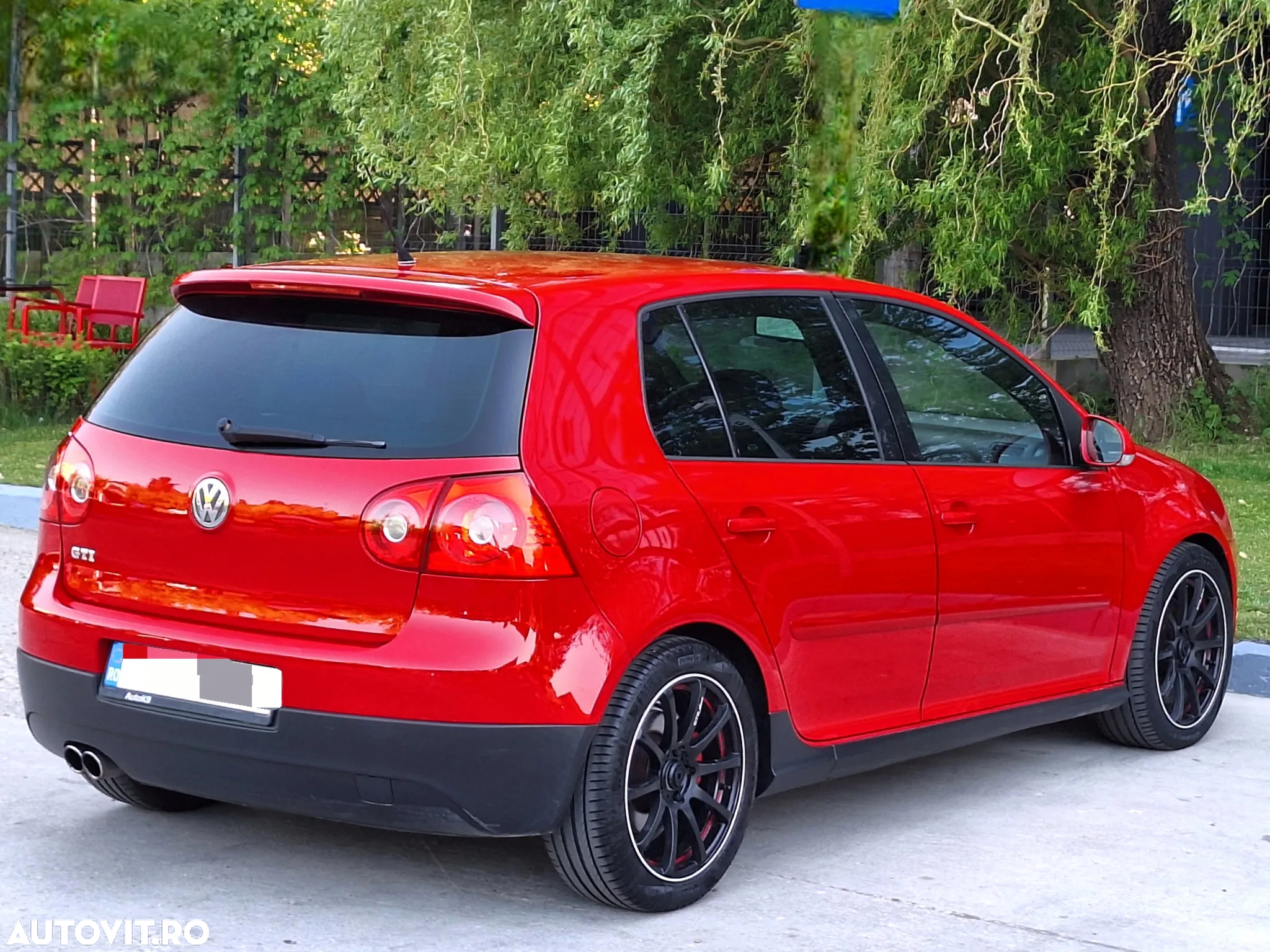 Volkswagen Golf 2.0 FSI GTI - 3