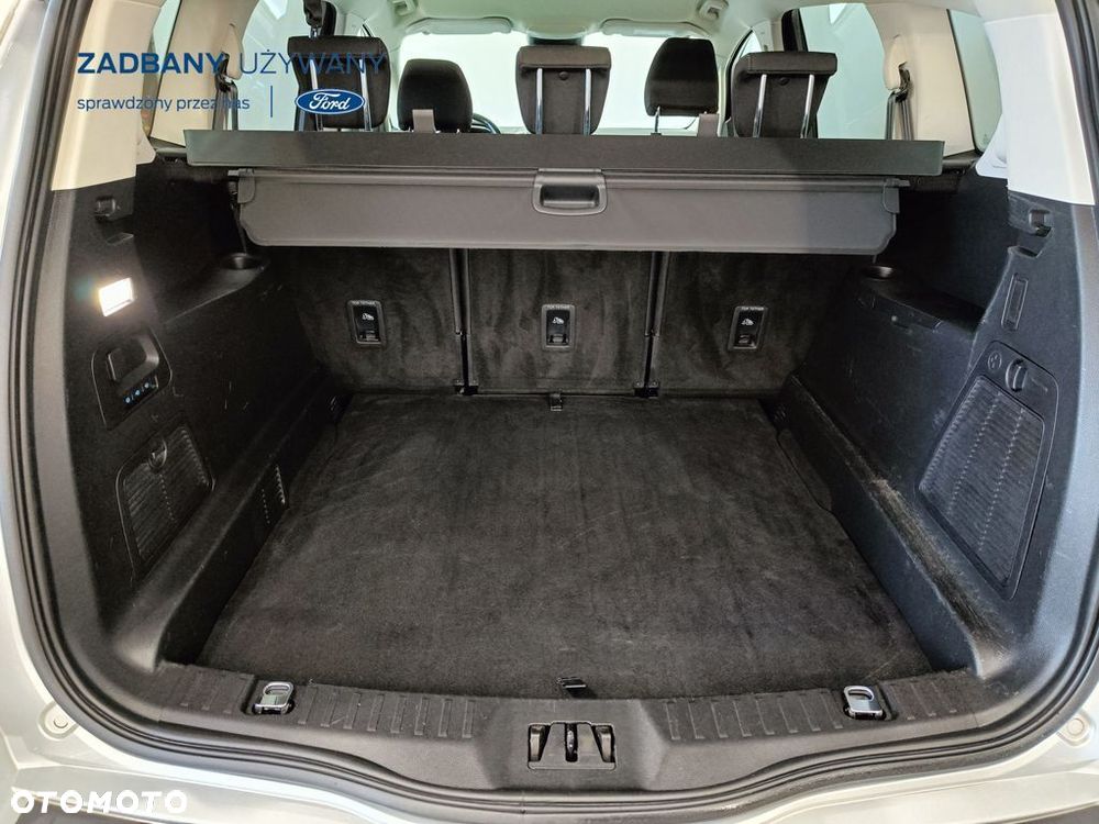 Ford S-Max - 8