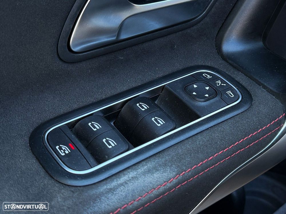 Mercedes-Benz A 180 Limousine d AMG Line Aut. - 29