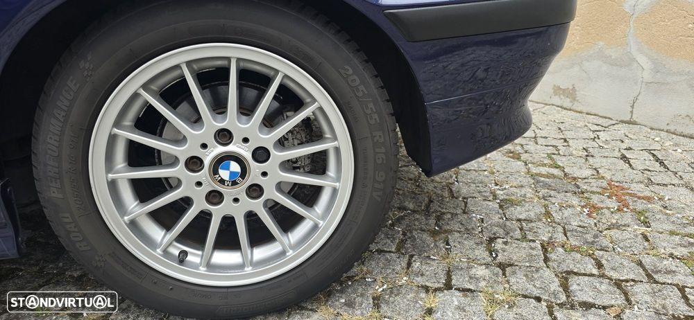 BMW 318 tds Compact - 12