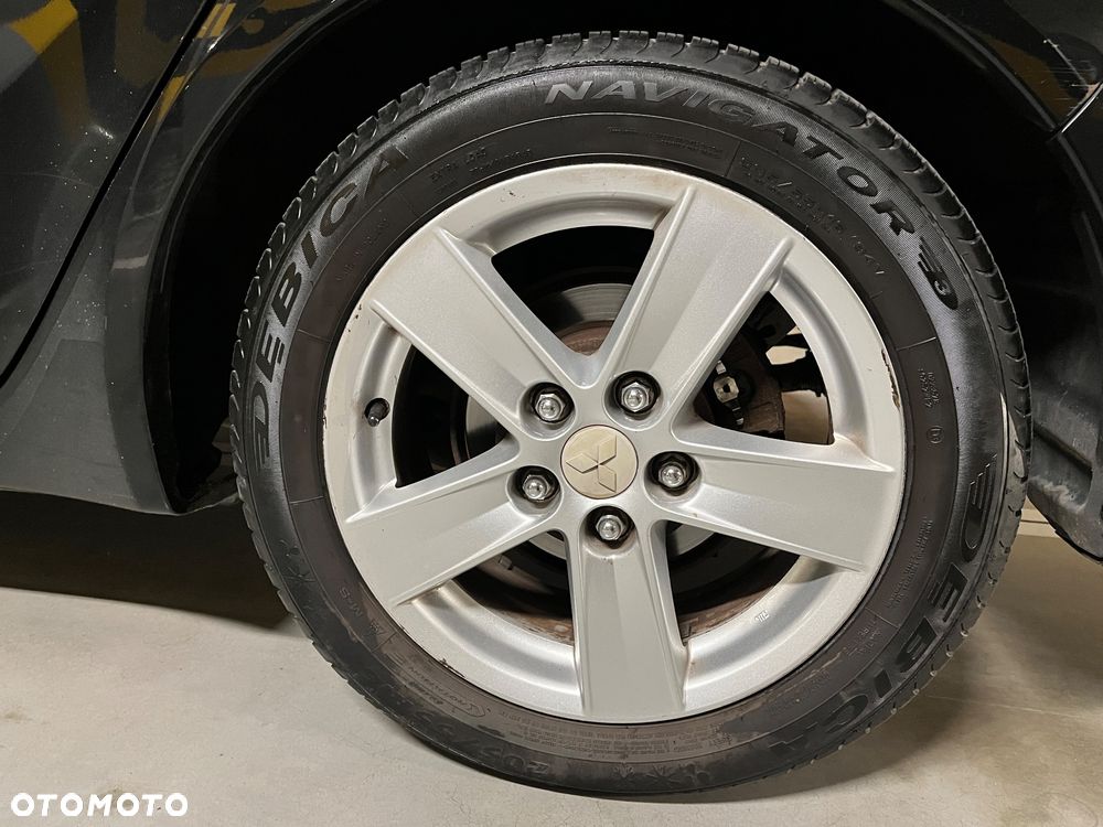 Mitsubishi Lancer 1.8 Invite - 6