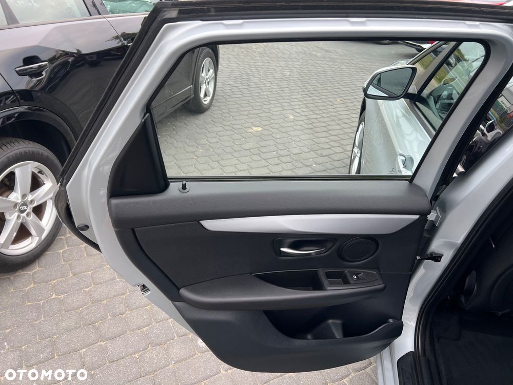 BMW Seria 2 218d Advantage sport - 19