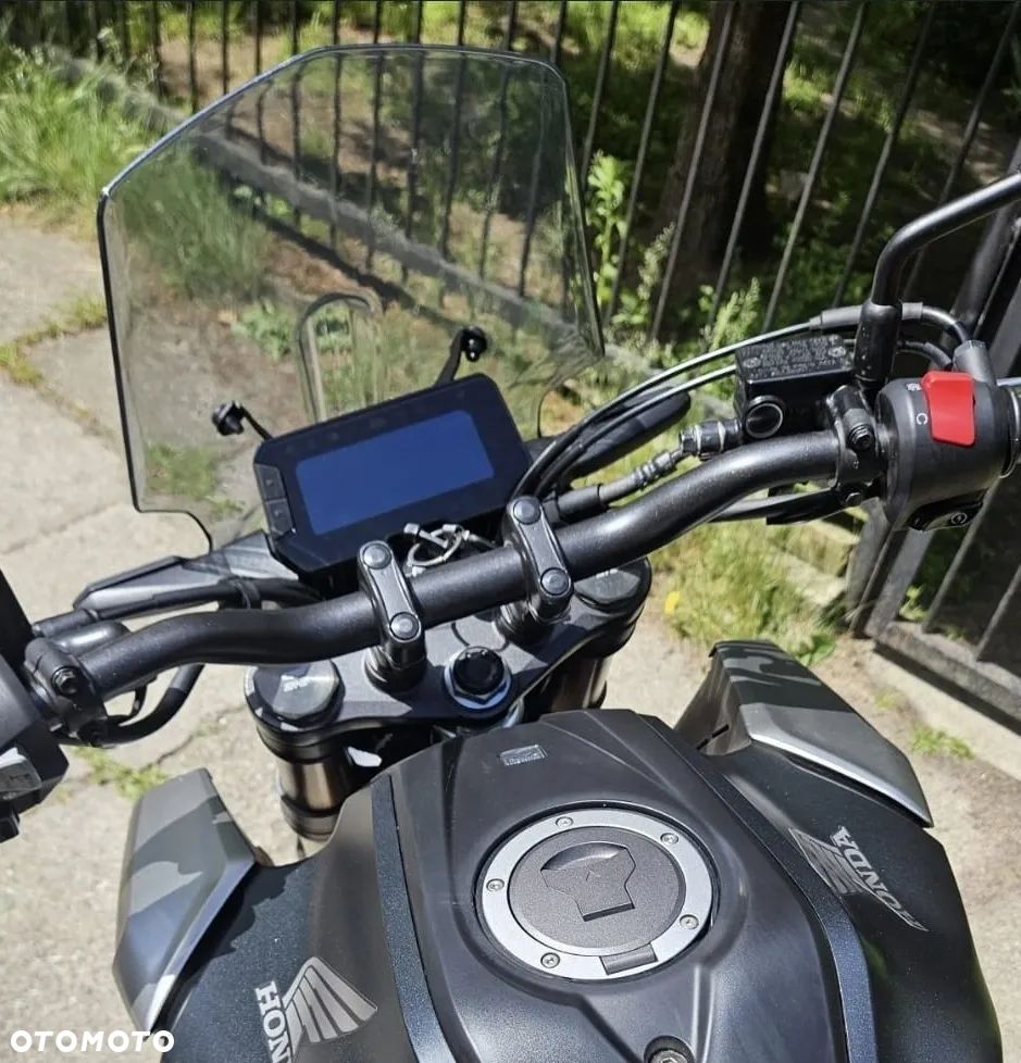 Honda CB - 8
