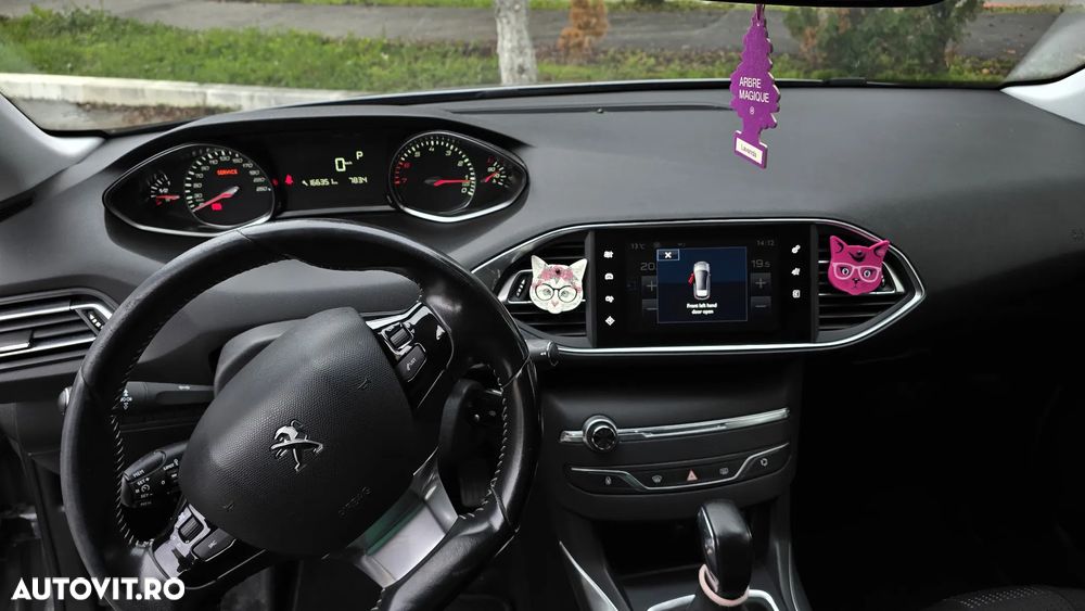 Peugeot 308 SW PureTech 130 EAT6 Stop & Start Allure - 4