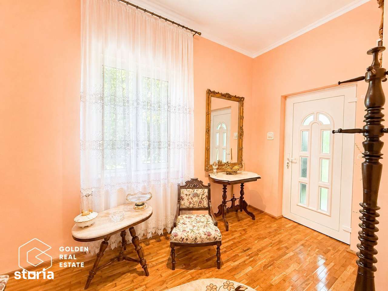 Apartament la casa cu 3 camere, zona Centrala — fotografia 3