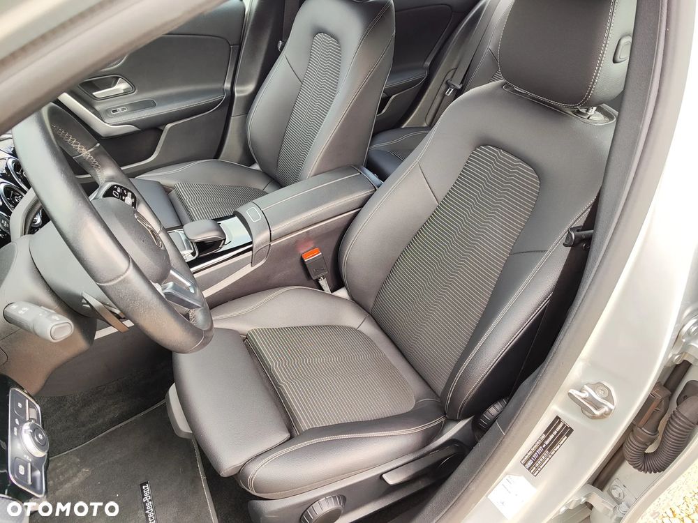 Mercedes-Benz Klasa A 220 7G-DCT Style - 19