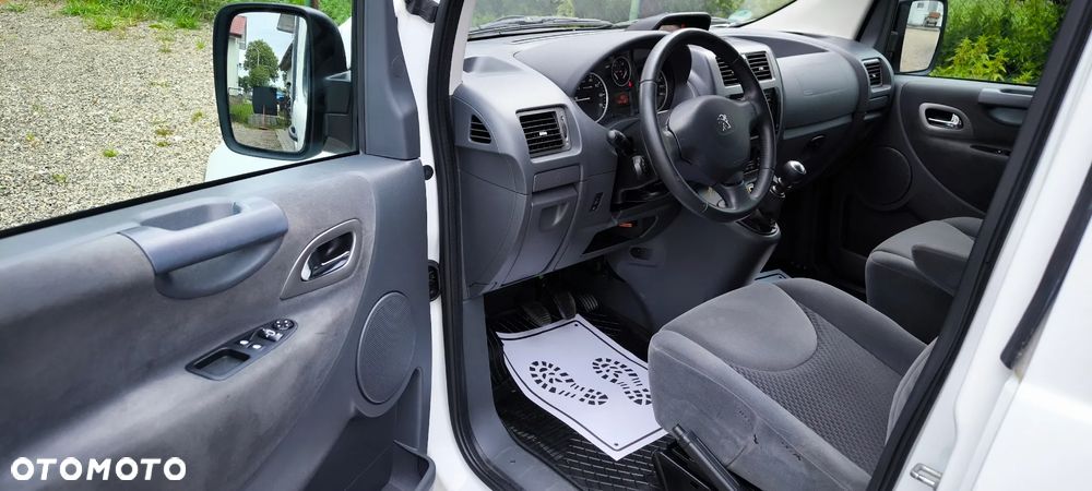 Peugeot Expert - 8