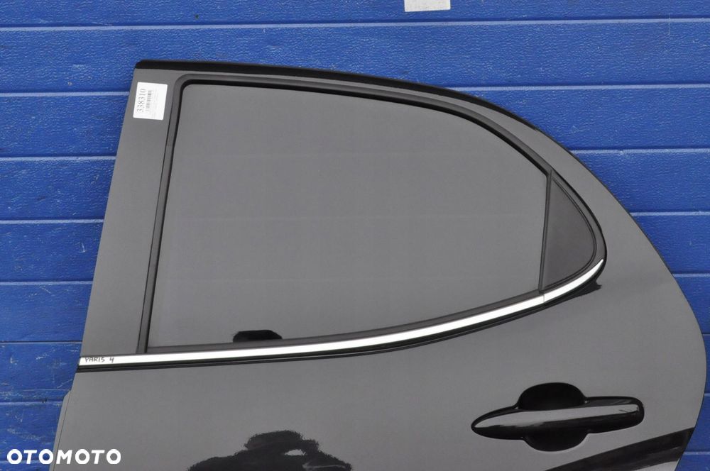 TOYOTA YARIS IV DRZWI LEWY TYŁ LEWE TYLNE 1G3 - 2