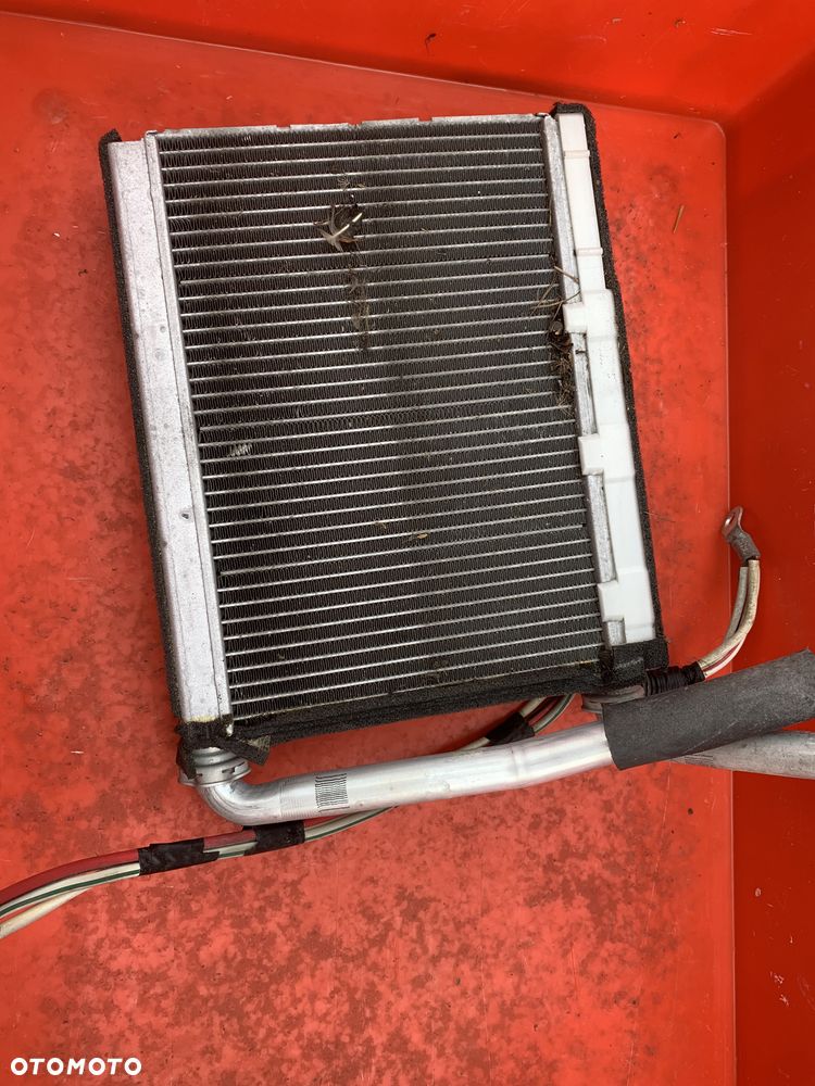 Chłodniczka klimatyzacji Toyota Avensis Verso 01-05r. - 1