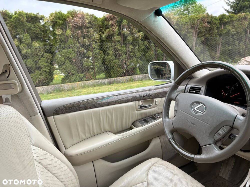 Lexus LS Prestige - 16