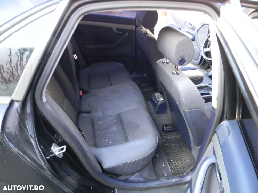 Dezmembrari  Audi A4 B6 (8E)  2000  > 2004 1.9 TDI Motorina - 31