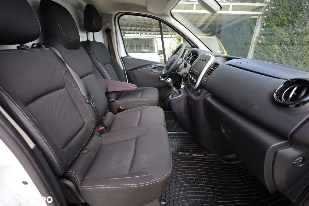 Renault Trafic - 12