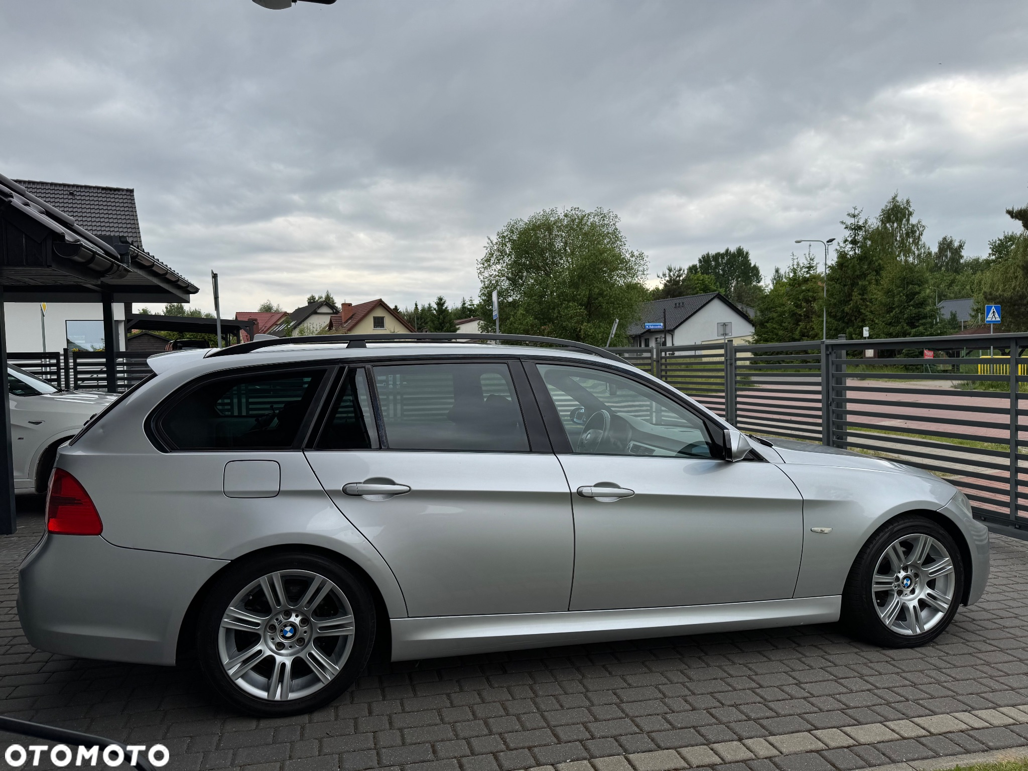 BMW Seria 3 318d - 31