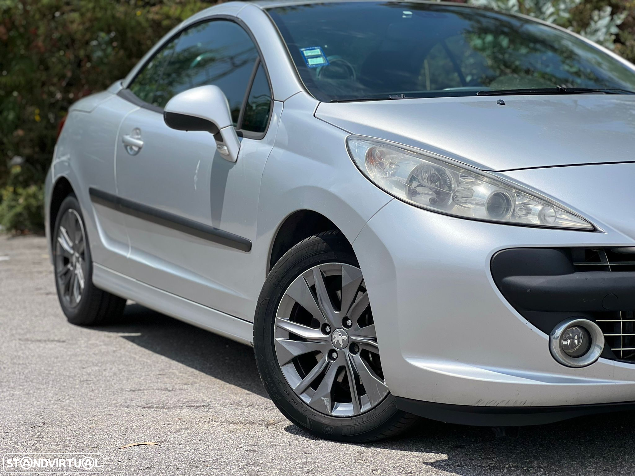 Peugeot 207 CC 1.6 HDi FAP Sport - 11