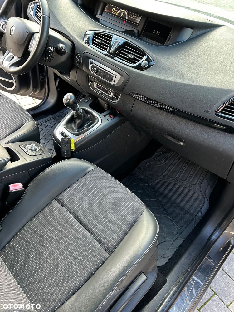 Renault Scenic - 9