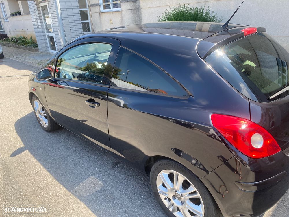 Opel Corsa 1.2 Go! FlexFuel - 2