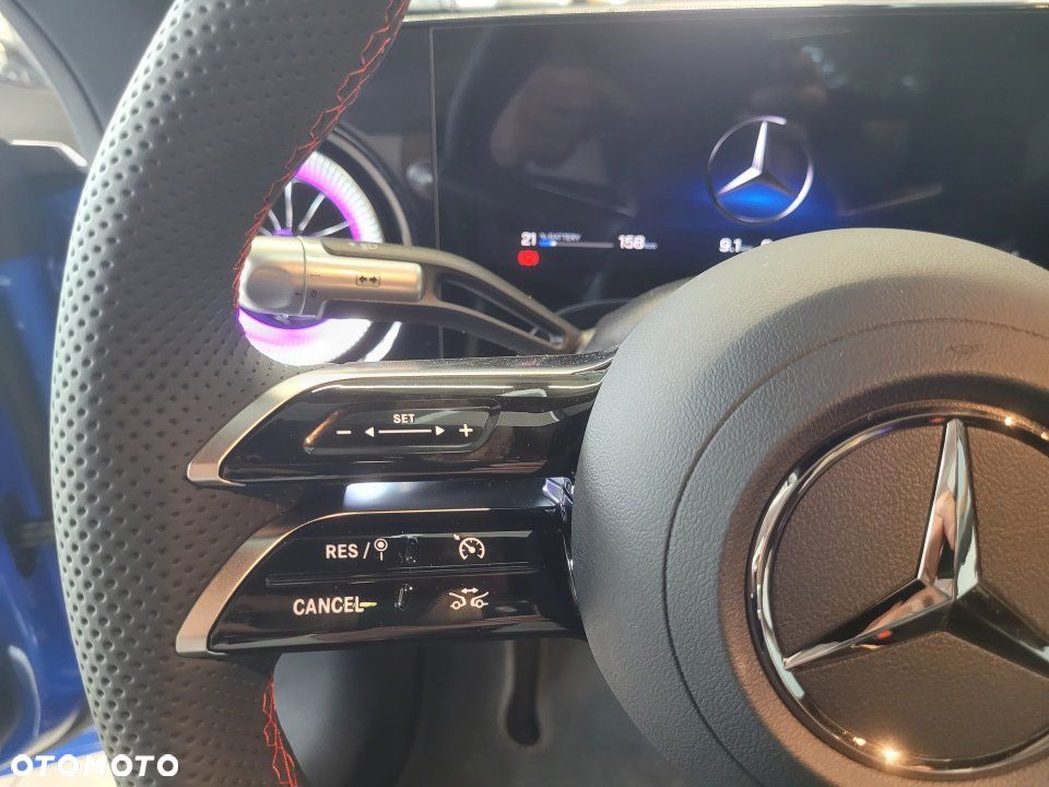 Mercedes-Benz CLA - 16