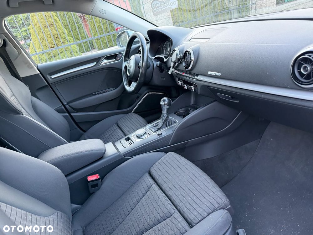 Volkswagen Golf 1.4 GTE Plug-In-Hybrid DSG - 25