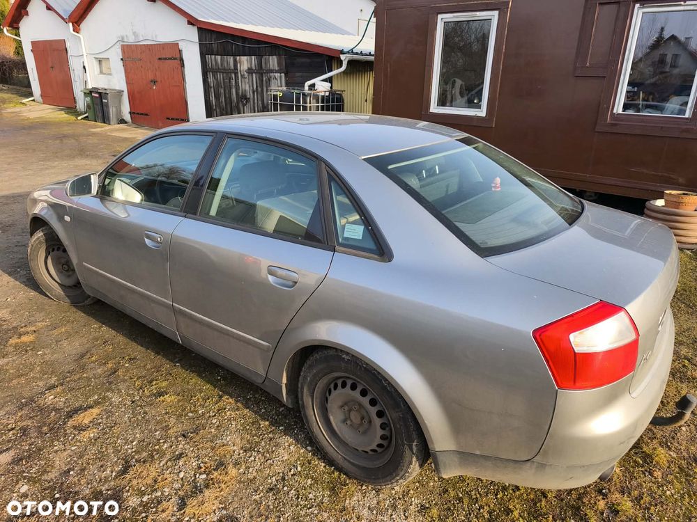 Audi A4 Avant - 9