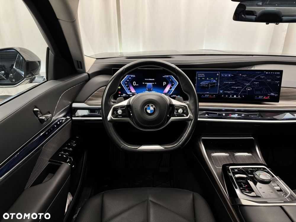 BMW Seria 7 - 33
