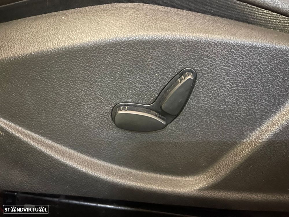 Ford Focus SW 1.5 TDCi EcoBlue Connected Aut. - 17