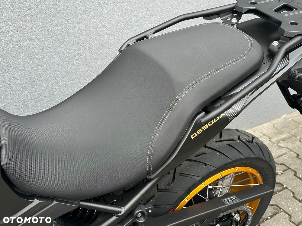 VOGE 900DSX - 23