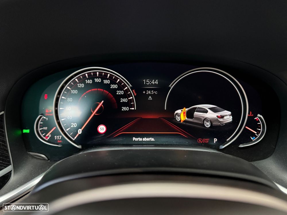 BMW 740 d xDrive Pack M Auto - 32