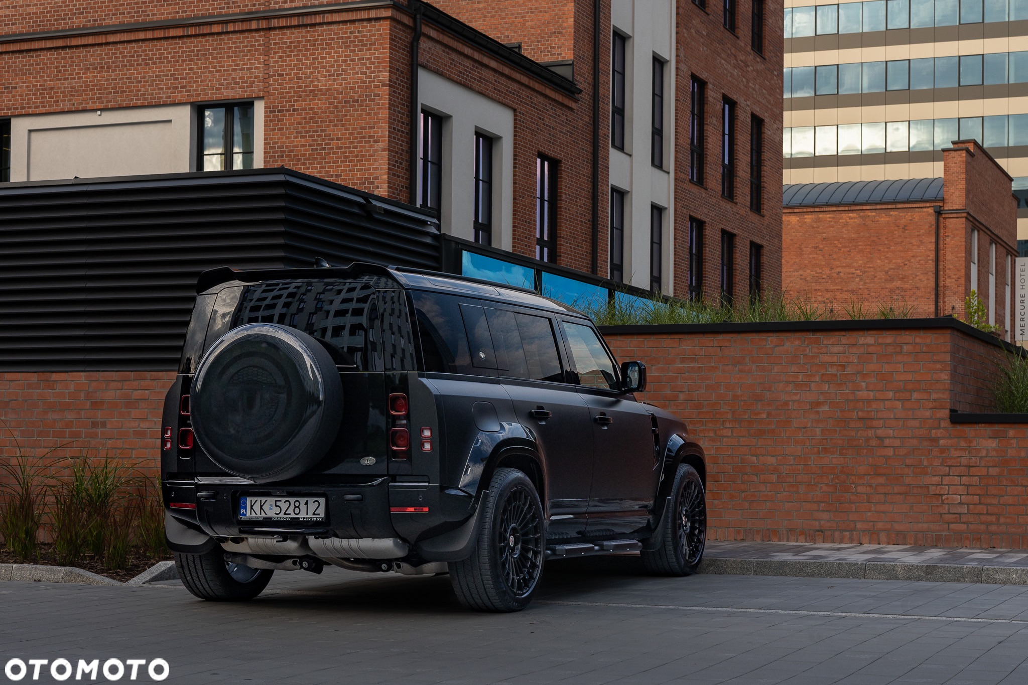 Land Rover Defender - 5