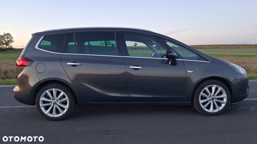 Opel Zafira - 36