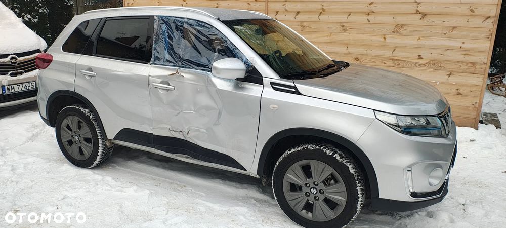 Suzuki Vitara 1.4 Boosterjet mHEV Premium 2WD - 26
