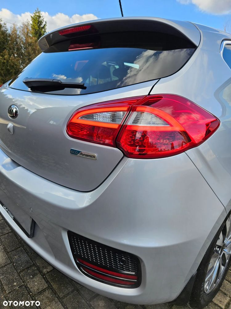 Kia Ceed 1.6 GDI L Business Line - 38